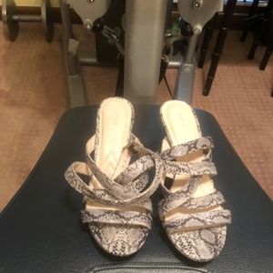 Andrew Geller Women's Sandals Black And Gray Size